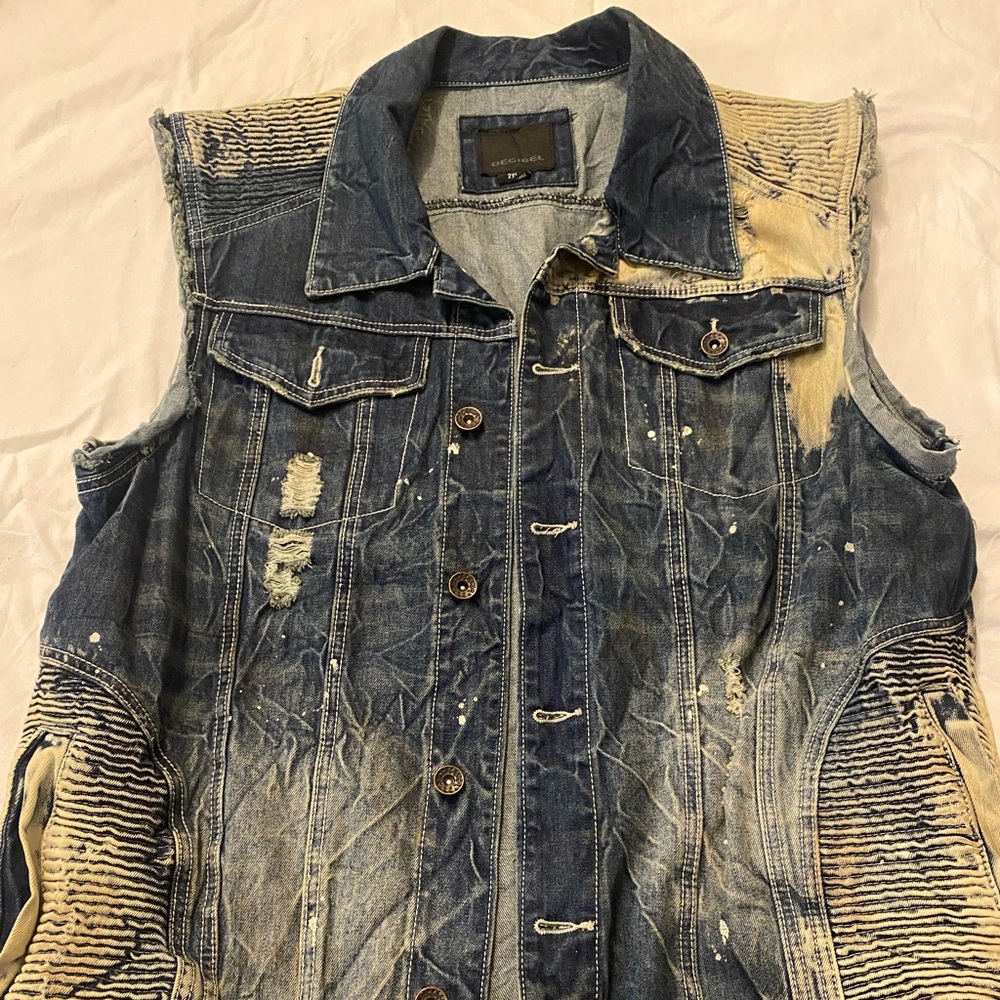 Decible vest